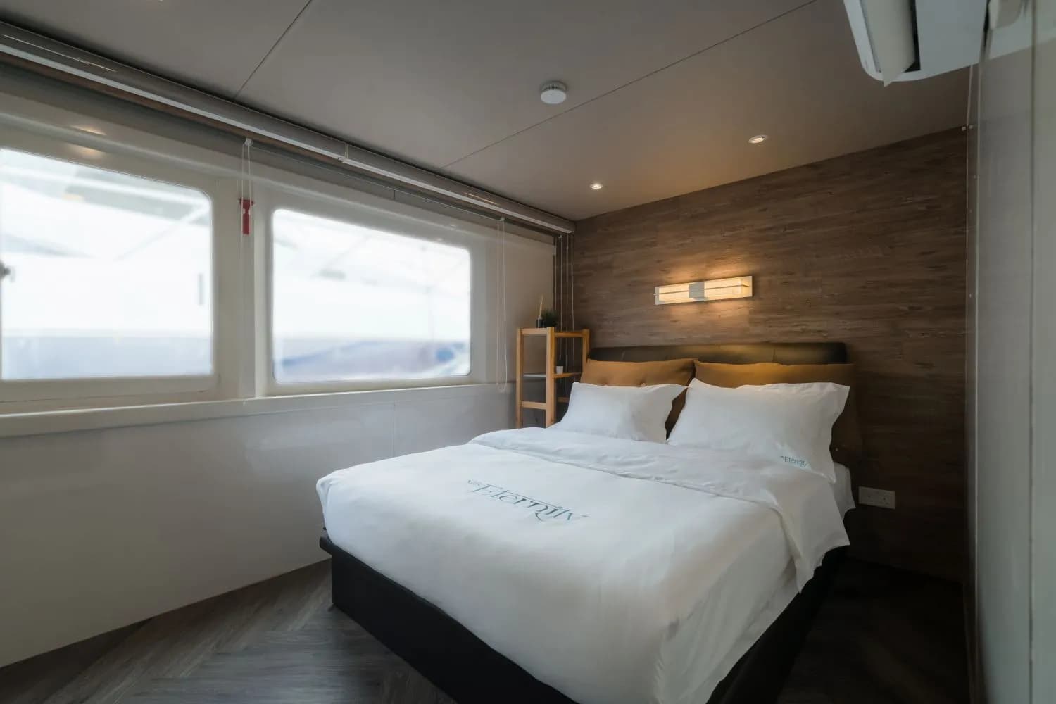 MS Eternity I Singapore Ensuite Queen Cabin